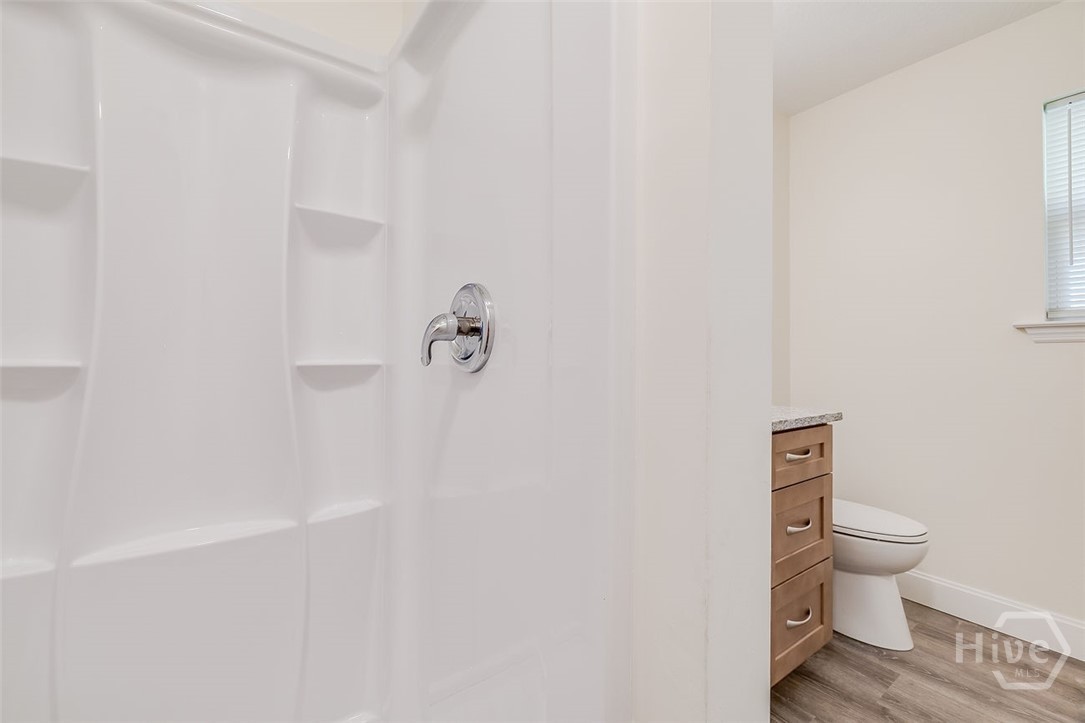 308 East 4th Street Springfield, GA 31329 - Photo 24 of 46 master bath