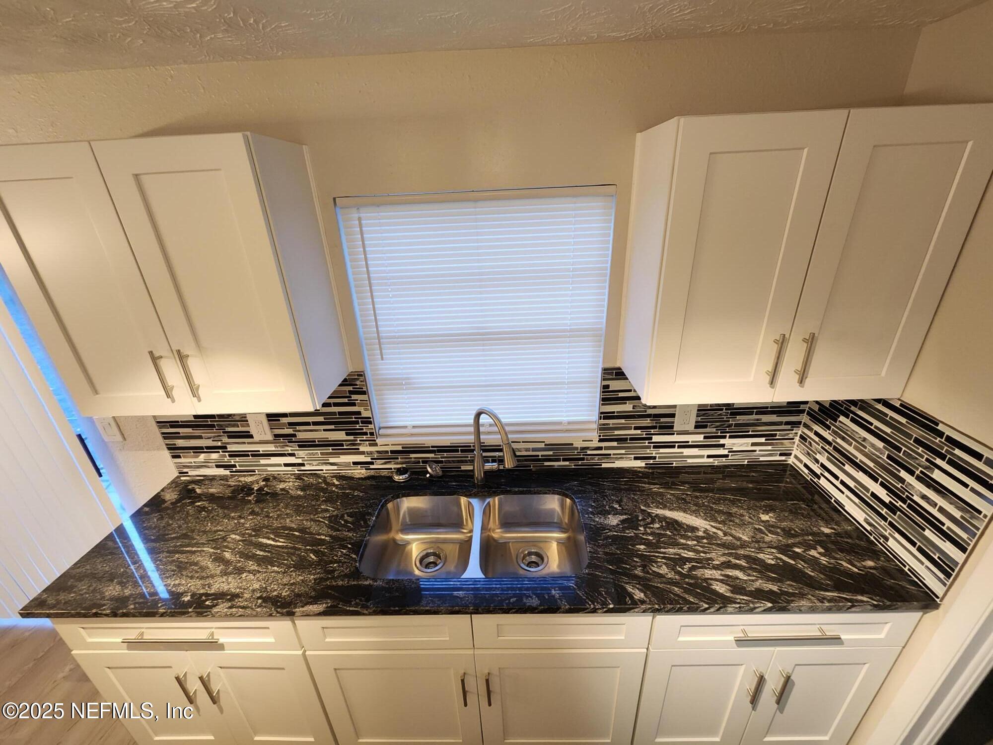 7929 Wilson Boulevard Jacksonville, FL 32210 - Photo 7 of 17 Kitchen