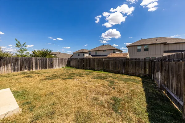 $1,795 | 368 Wapiti Road, Buda, TX 78610