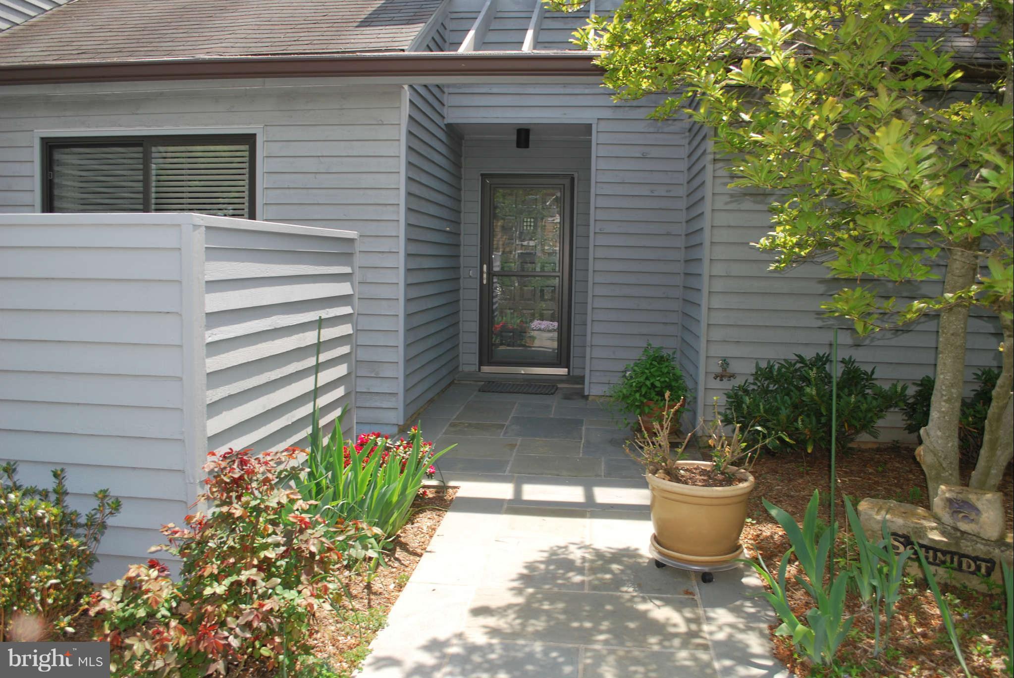 11016 Solaridge Drive Reston, VA 20191 - Photo 2 of 27 Exterior (Front)