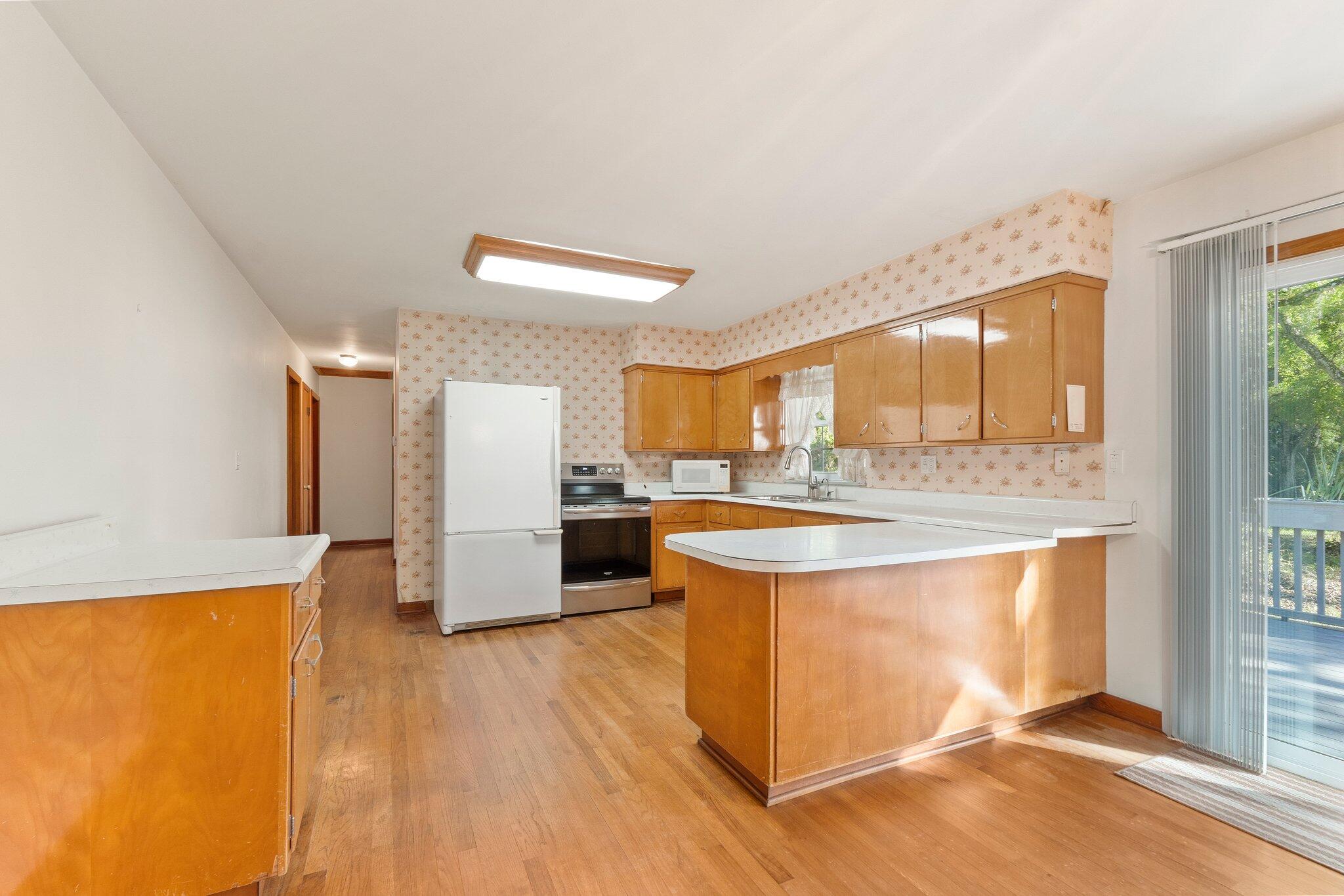 11541 Okeechobee Road Fort Pierce, FL 34945 - Photo 20 of 46 18-web-or-mls-DSC03419