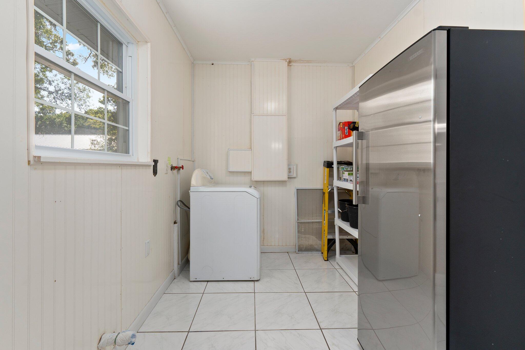 11541 Okeechobee Road Fort Pierce, FL 34945 - Photo 27 of 46 25-web-or-mls-DSC03490