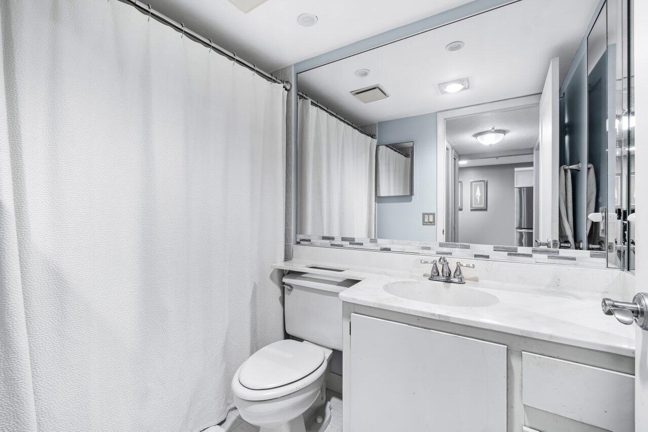 6620 Boca Del Mar Drive, Unit 204 Boca Raton, FL 33433 - Photo 19 of 51 Bathroom 2