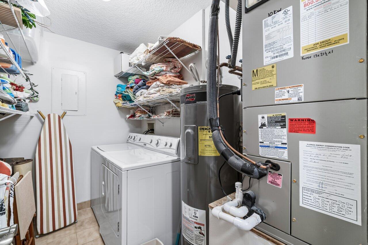 6620 Boca Del Mar Drive, Unit 204 Boca Raton, FL 33433 - Photo 20 of 51 Laundry/utility closet