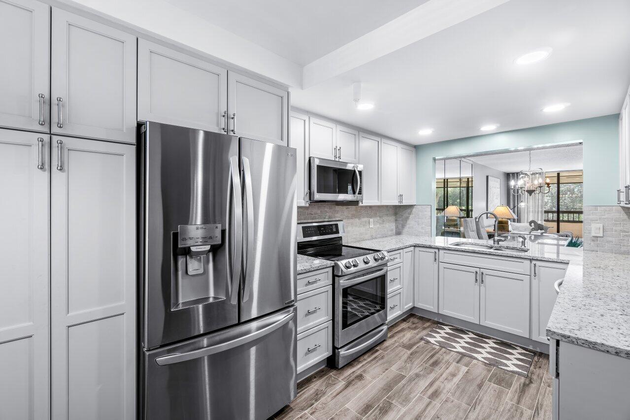 6620 Boca Del Mar Drive, Unit 204 Boca Raton, FL 33433 - Photo 6 of 51 Kitchen