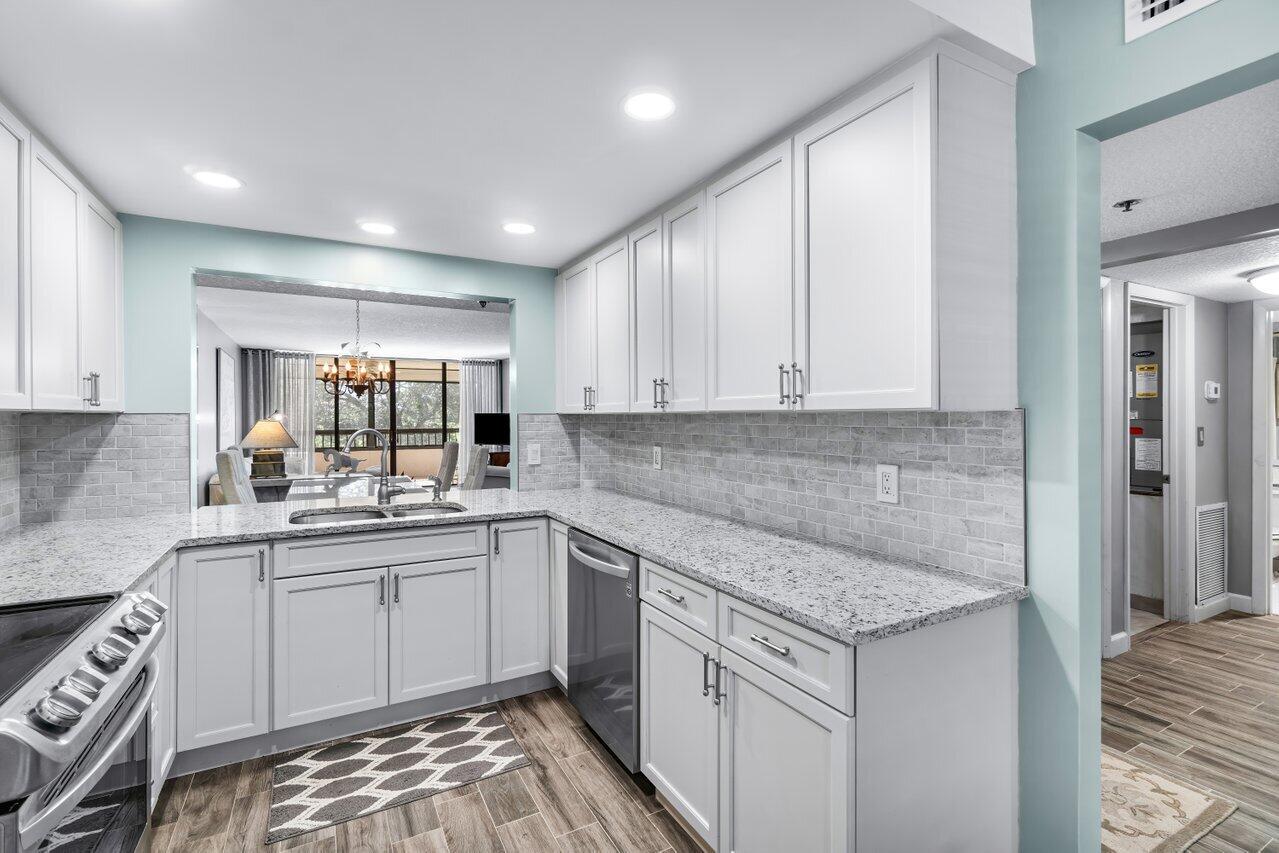 6620 Boca Del Mar Drive, Unit 204 Boca Raton, FL 33433 - Photo 8 of 51 Granite Countertops