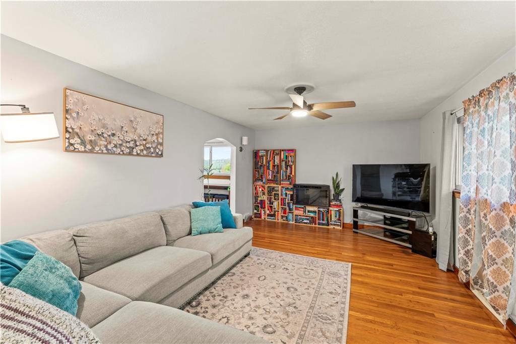35 Lagonda Road Washington, PA 15301 - Photo 7 of 34 a living room with furniture and a flat screen tv