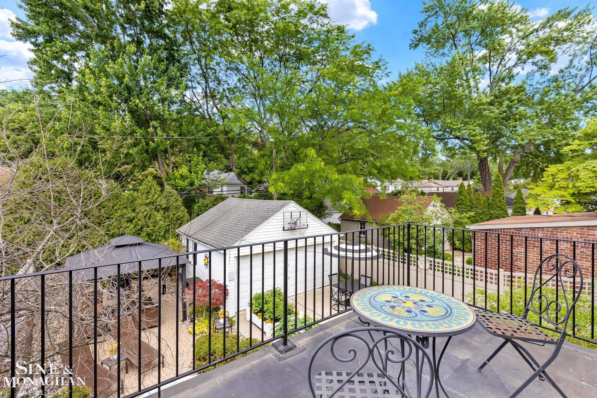 280 Merriweather Road Grosse Pointe, MI 48236 - Photo 21 of 36 50113617-20.JPG