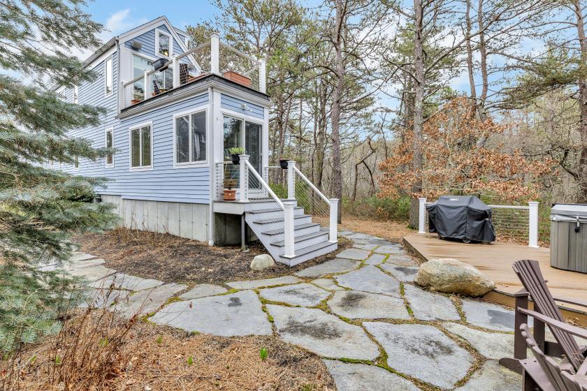 304 Red Brook Road Mashpee, MA 02649 - Photo 7 of 59 IMG_1367