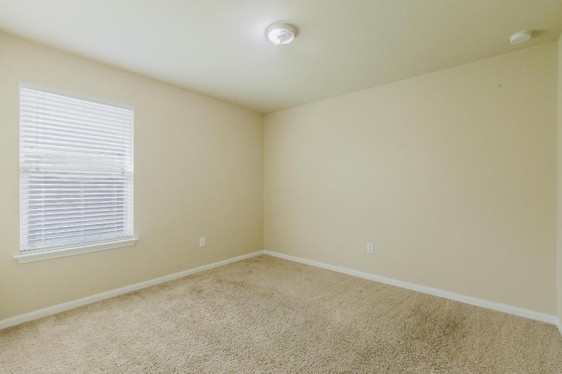 184 Voss Kyle, TX 78640 - Photo 20 of 30 an empty room with a window