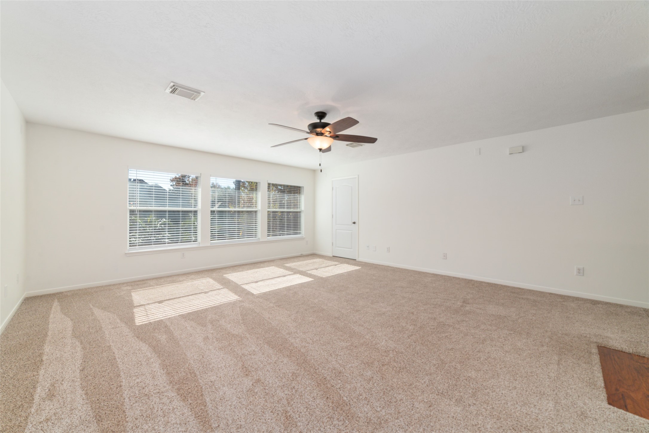 2618 Bridgestone Park Lane Spring, TX 77386 - Photo 32 of 49 At the top of the landing, an oversized flex space ideal for a game room, work out room, media room, or additional living area that separates the five upstairs bedrooms.