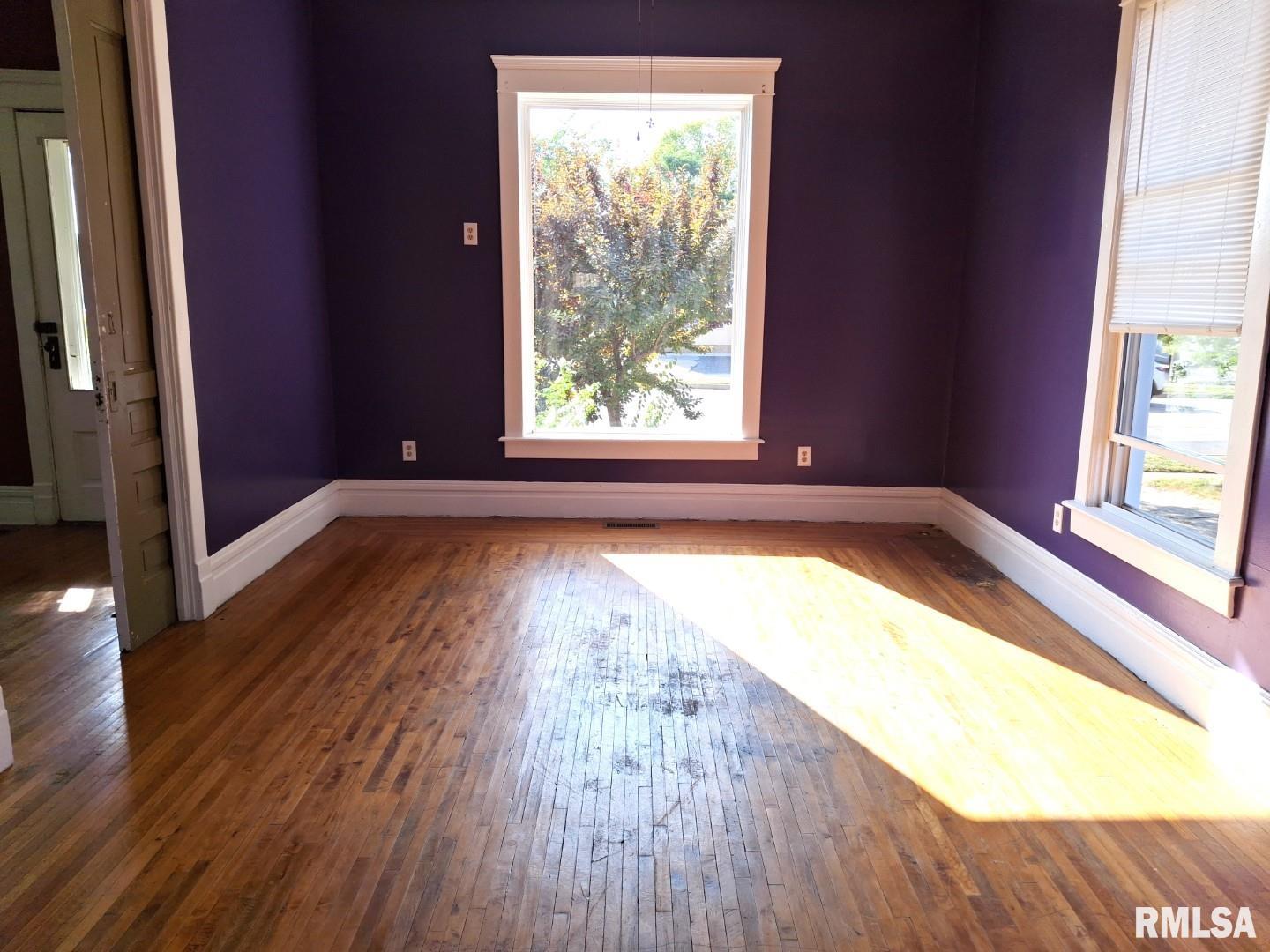 335 South 5th Avenue Canton, IL 61520 - Photo 13 of 86