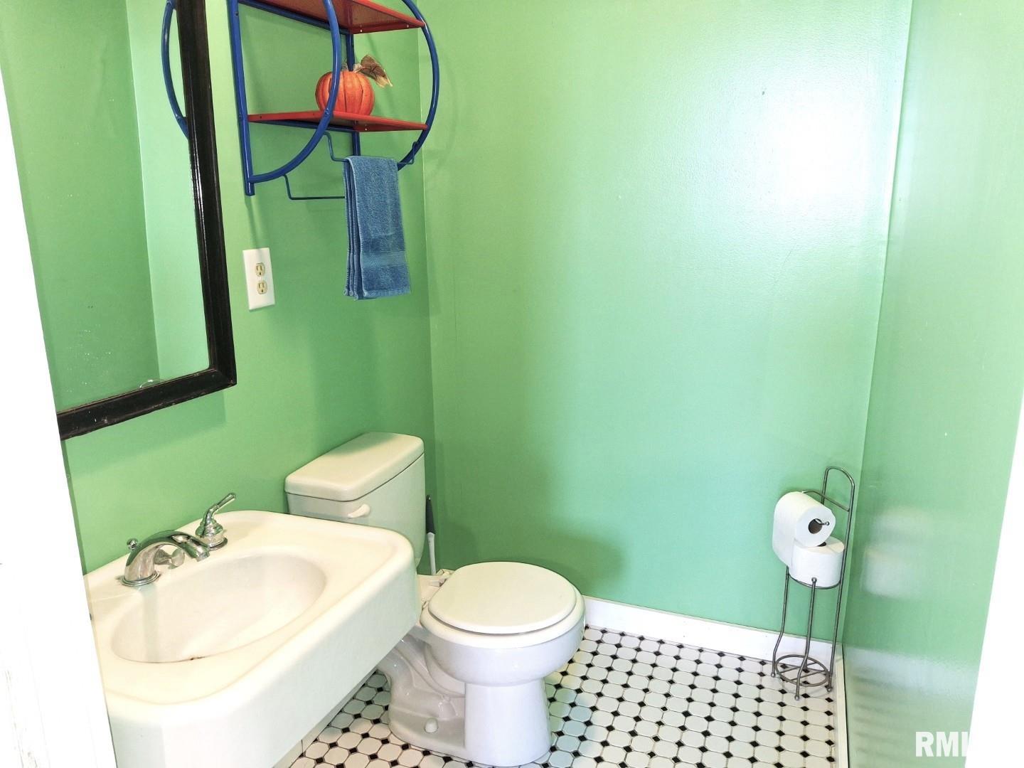 335 South 5th Avenue Canton, IL 61520 - Photo 34 of 86