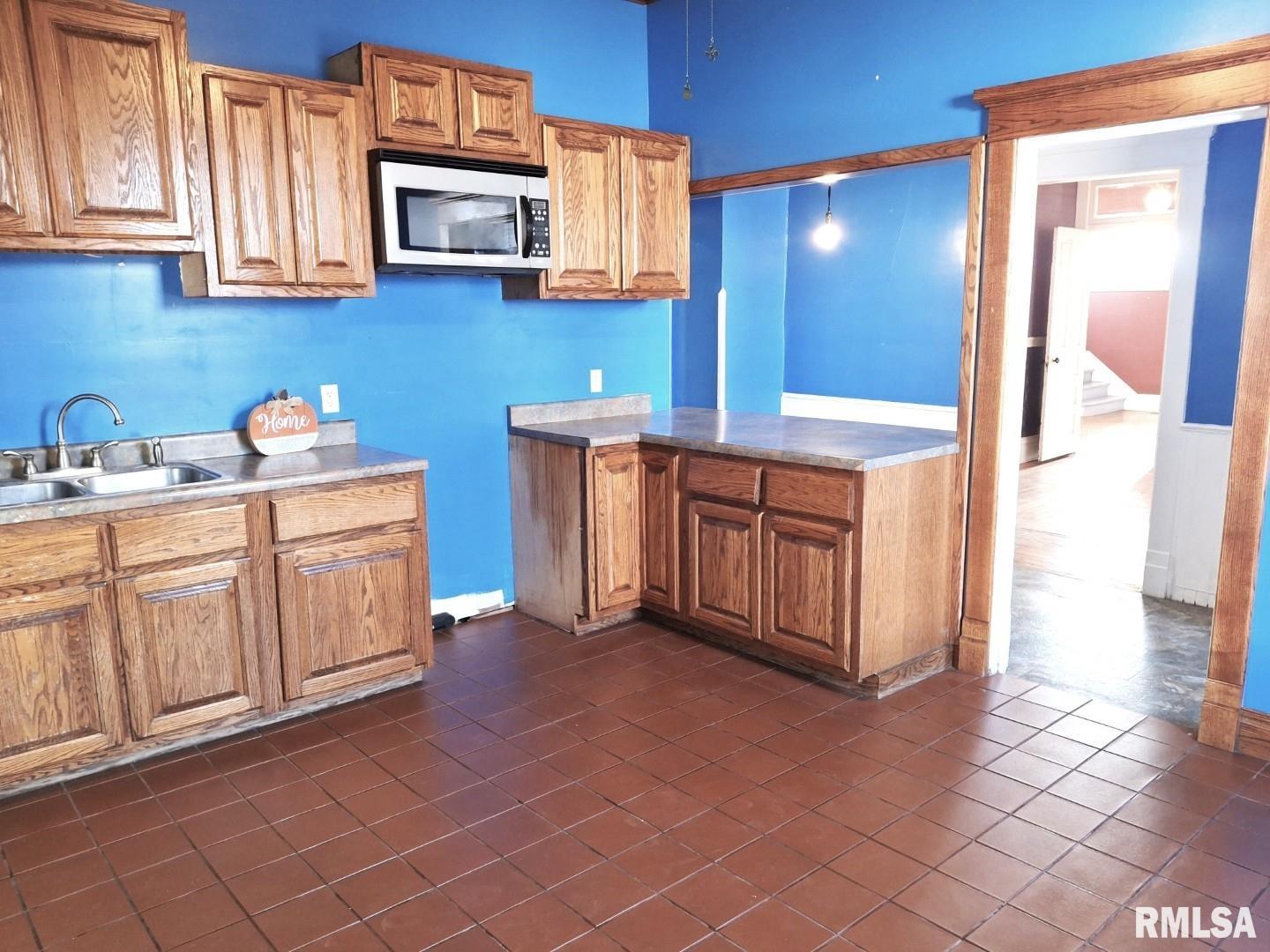 335 South 5th Avenue Canton, IL 61520 - Photo 38 of 86