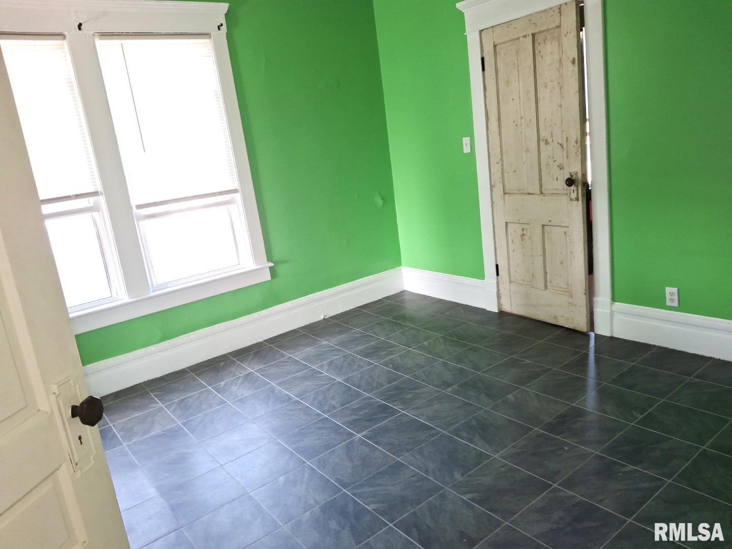 335 South 5th Avenue Canton, IL 61520 - Photo 49 of 86