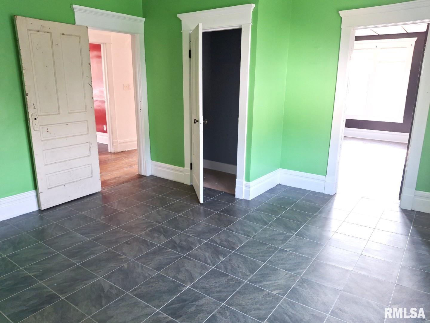 335 South 5th Avenue Canton, IL 61520 - Photo 53 of 86