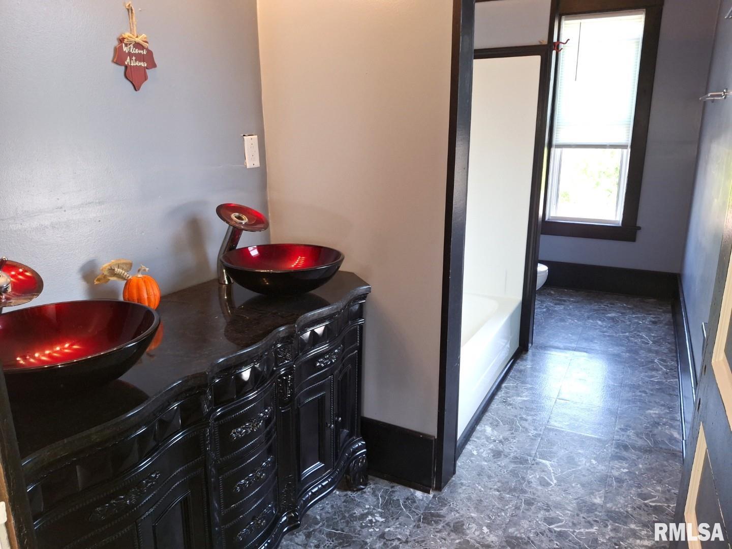 335 South 5th Avenue Canton, IL 61520 - Photo 63 of 86