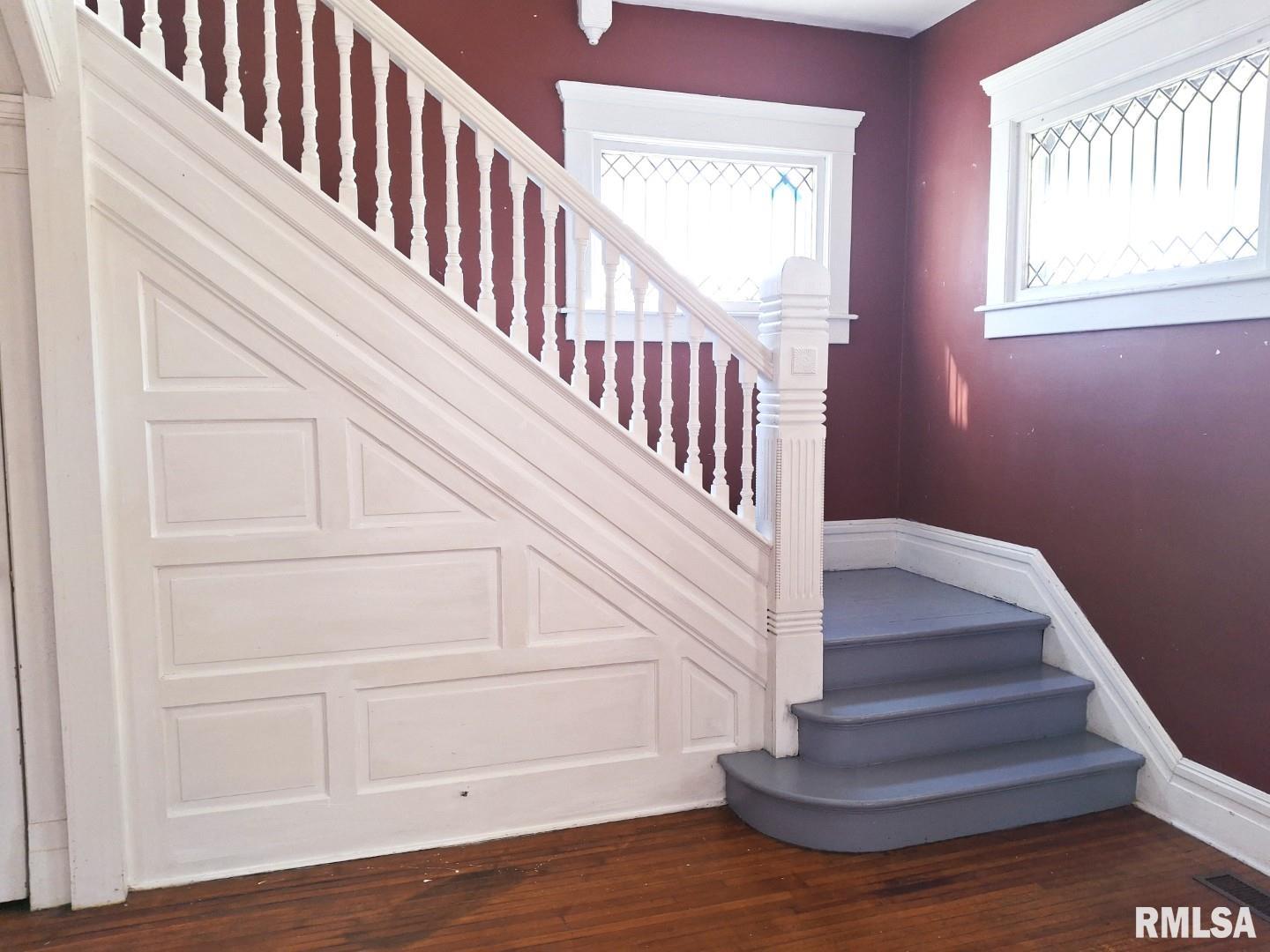 335 South 5th Avenue Canton, IL 61520 - Photo 7 of 86