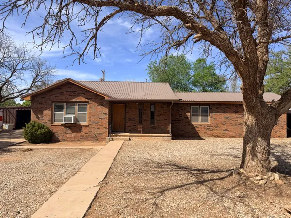 $155,000 | 2320 North 3rd Street, Tahoka, TX 79373