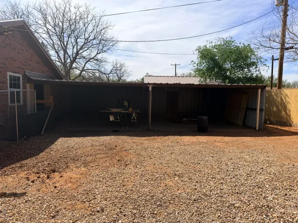 $155,000 | 2320 North 3rd Street, Tahoka, TX 79373