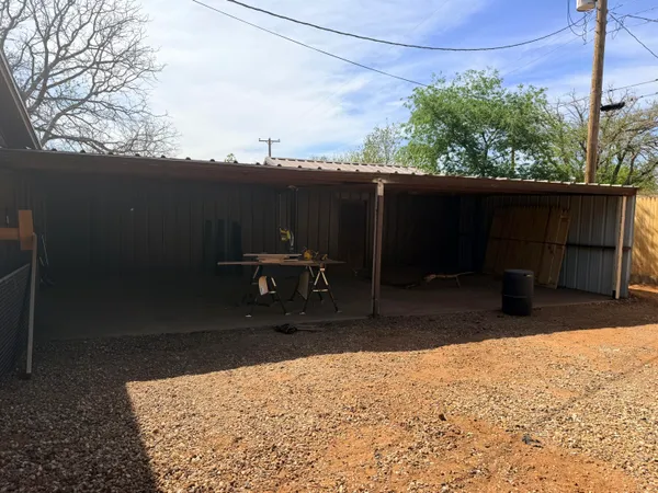 $155,000 | 2320 North 3rd Street, Tahoka, TX 79373