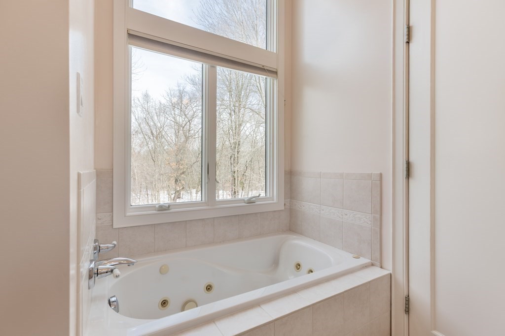 22 Bulette Road Acton, MA 01720 - Photo 14 of 40 Gallery Image 14
