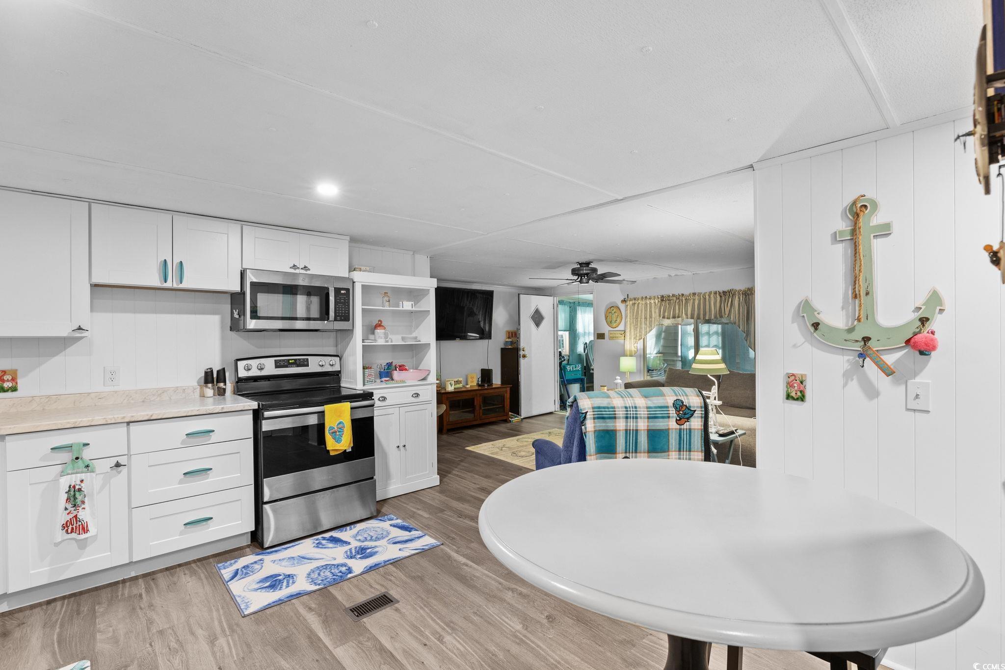 1502 Coral Reef Lane Murrells Inlet, SC 29576 - Photo 12 of 31 Gallery Image 12
