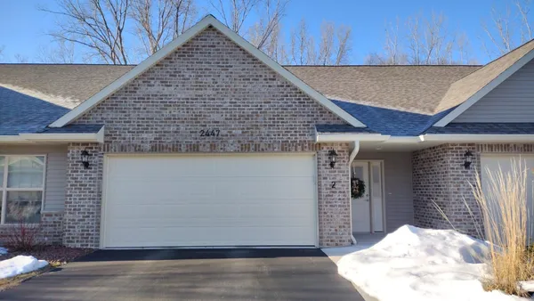 $419,900 | 2447-2 Remington Road, Green Bay, WI 54302