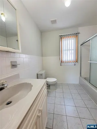 $2,950 | 430 Elm Street, Unit 2, Kearny, NJ 07032