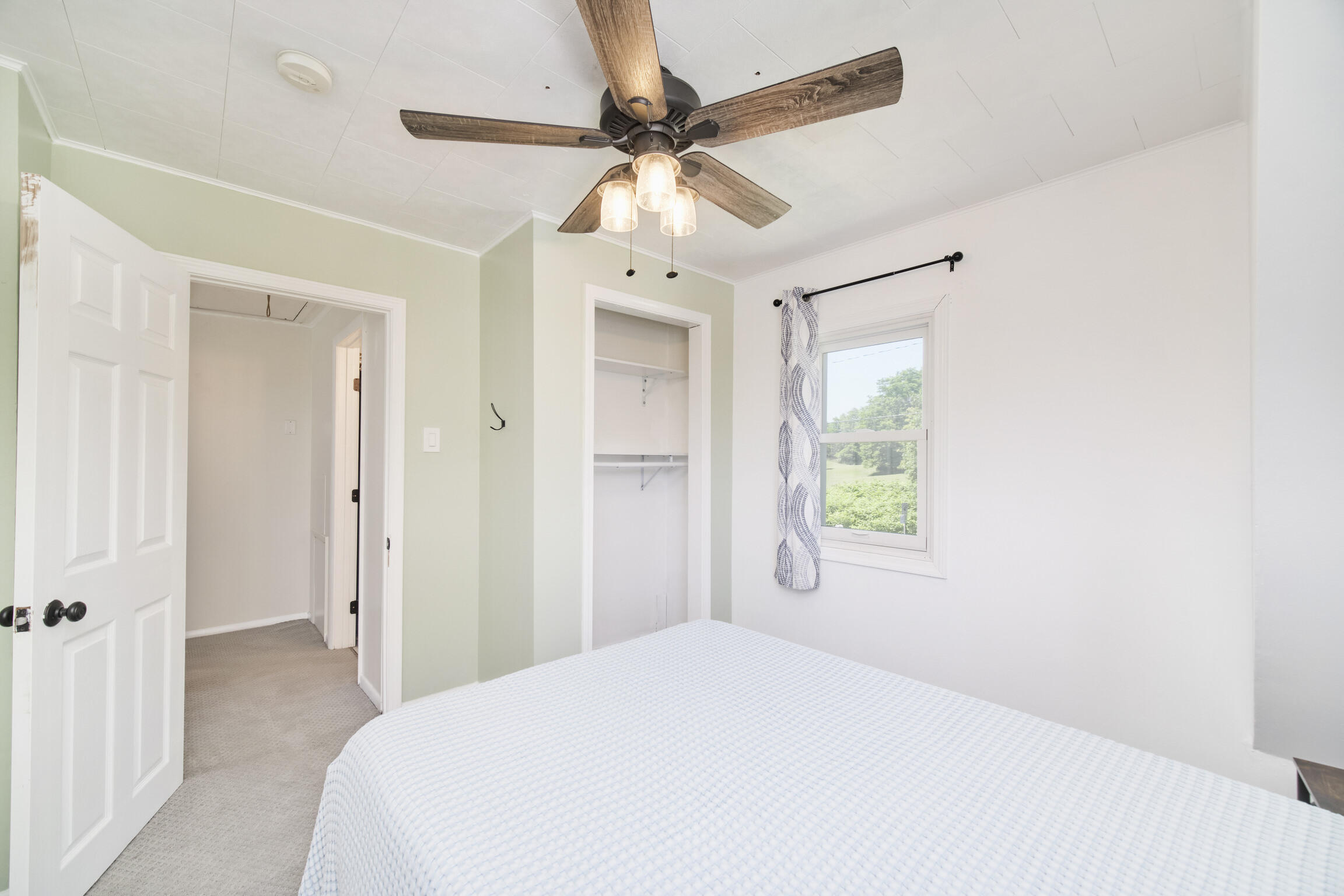 2631 Lakeshore Road Manistee, MI 49660 - Photo 29 of 50 Bedroom 4