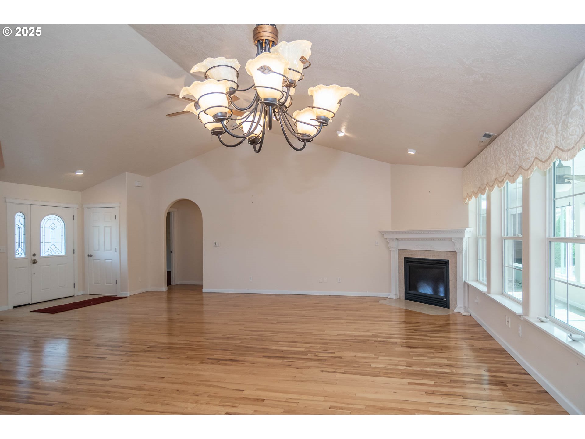 204 Rainbow Ridge Avenue Roseburg, OR 97471 - Photo 13 of 48