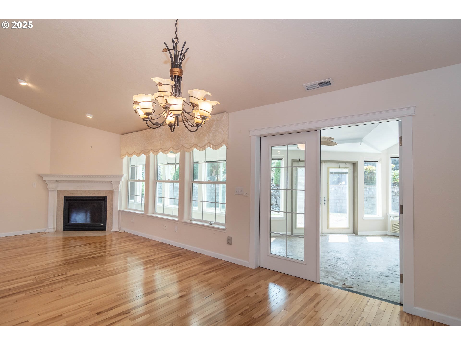 204 Rainbow Ridge Avenue Roseburg, OR 97471 - Photo 14 of 48