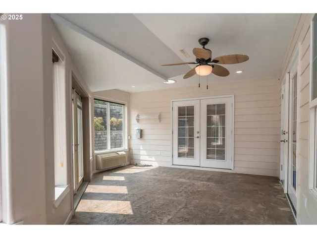 $645,000 | 204 Rainbow Ridge Avenue, Roseburg, OR 97471