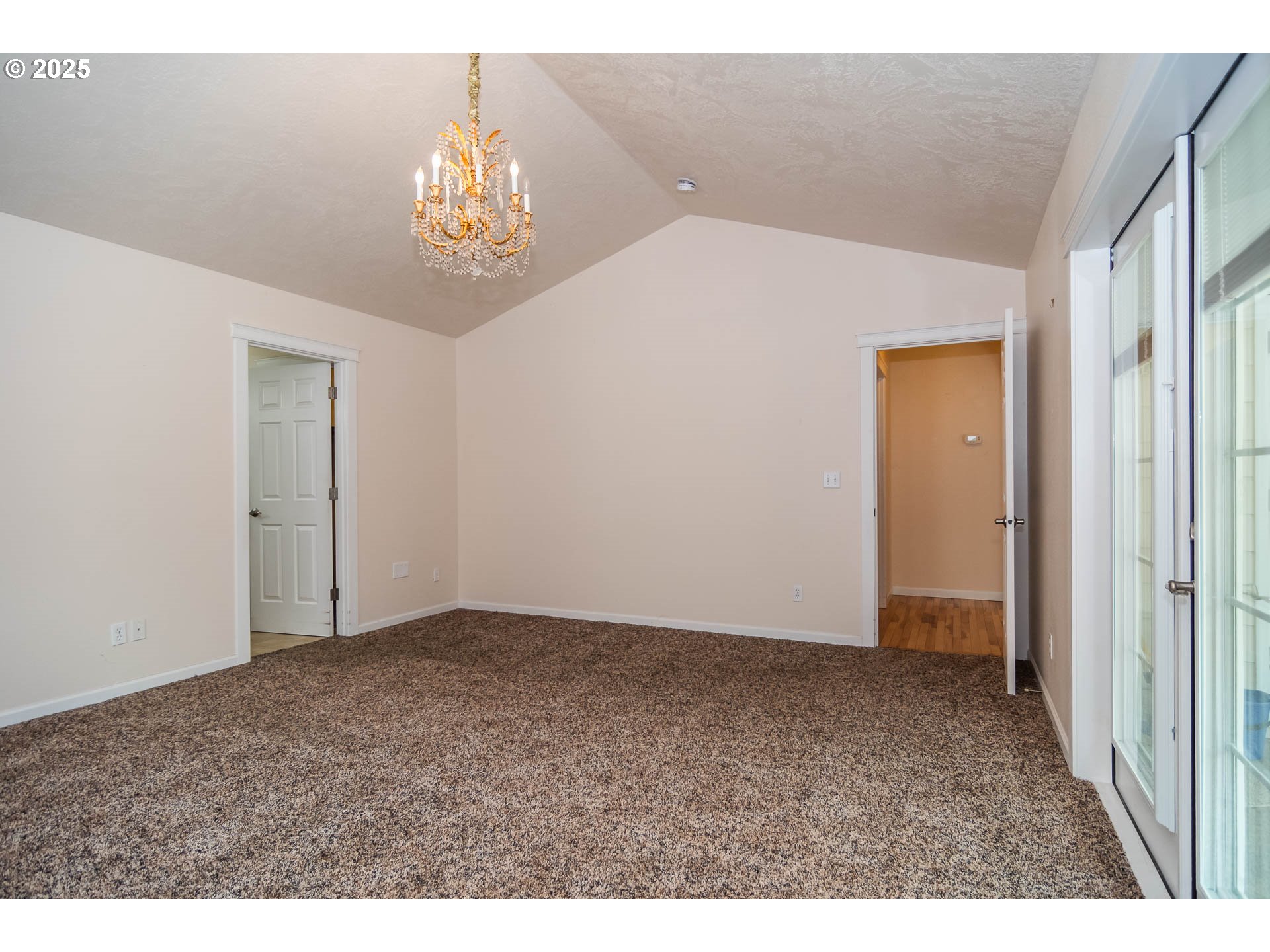 204 Rainbow Ridge Avenue Roseburg, OR 97471 - Photo 23 of 48