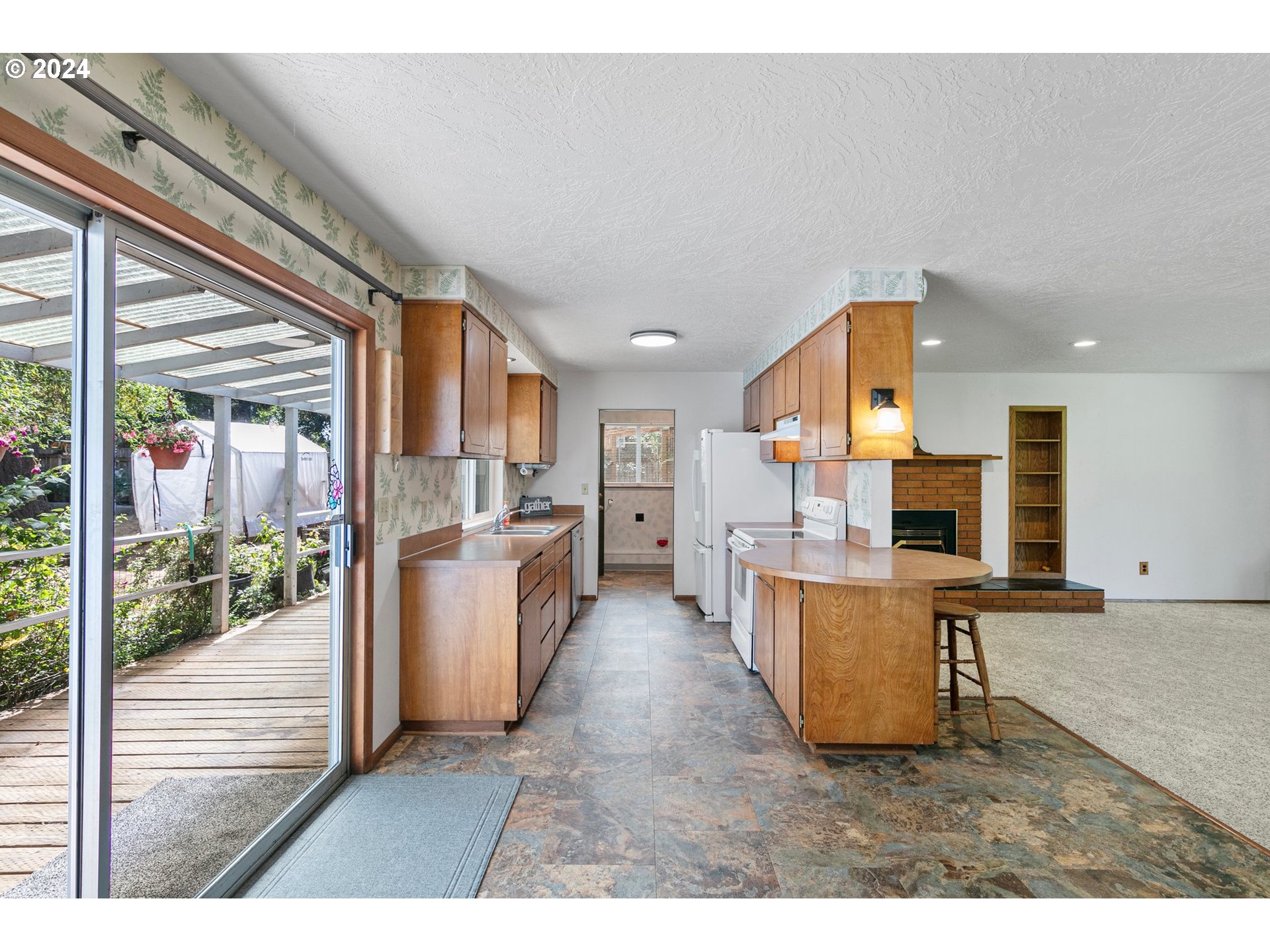 26070 Marina Road Veneta, OR 97487 - Photo 14 of 48 Gallery Image 14