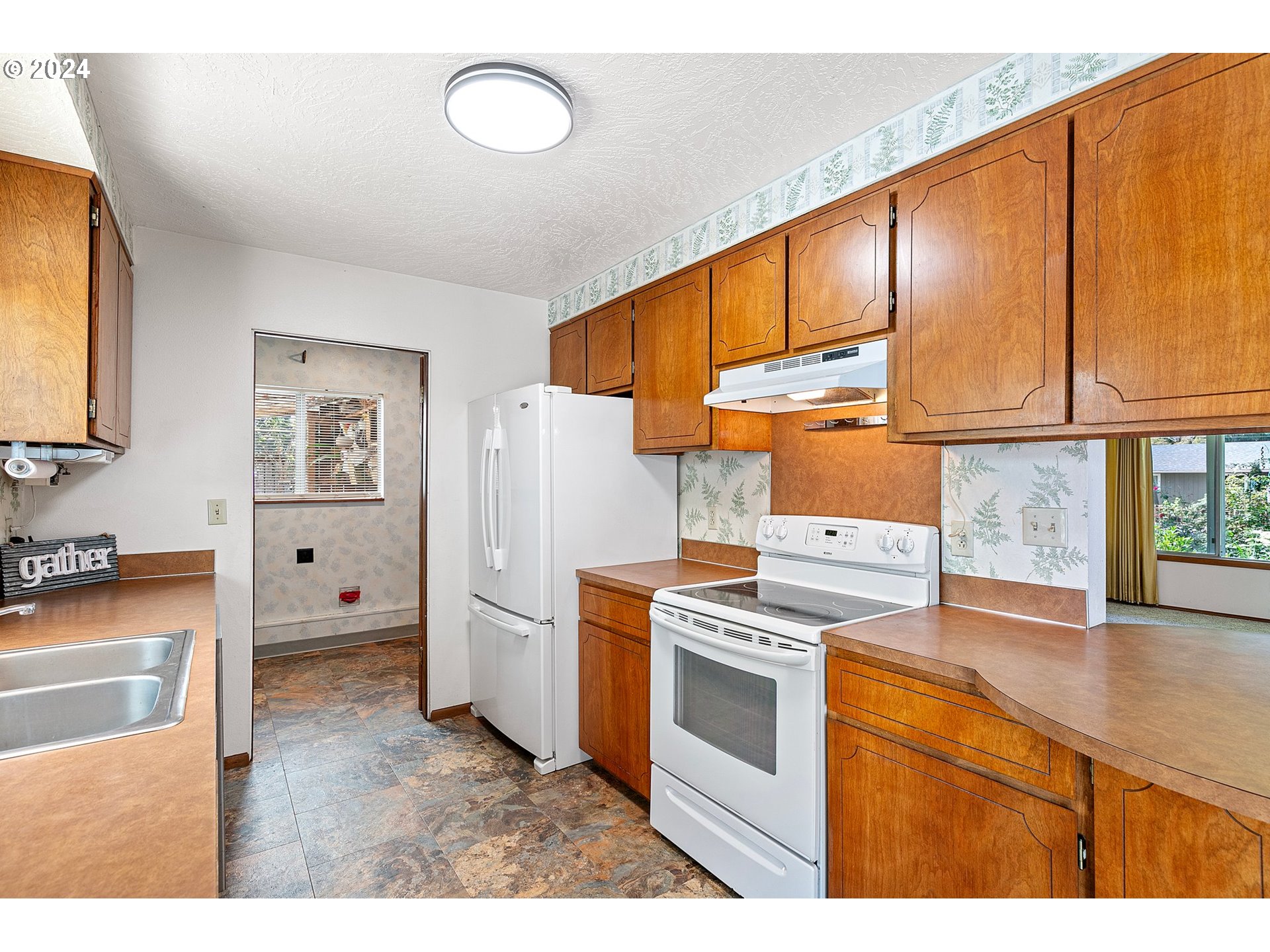 26070 Marina Road Veneta, OR 97487 - Photo 16 of 48 Gallery Image 16