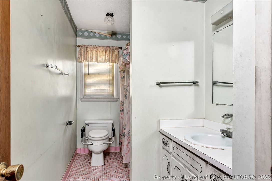 2852 Moss Neck Road Pembroke, NC 28372 - Photo 14 of 20 Gallery Image 14