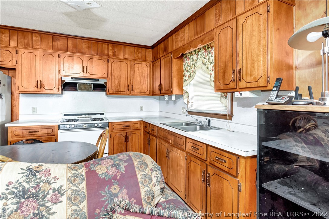 2852 Moss Neck Road Pembroke, NC 28372 - Photo 5 of 20 Gallery Image 5