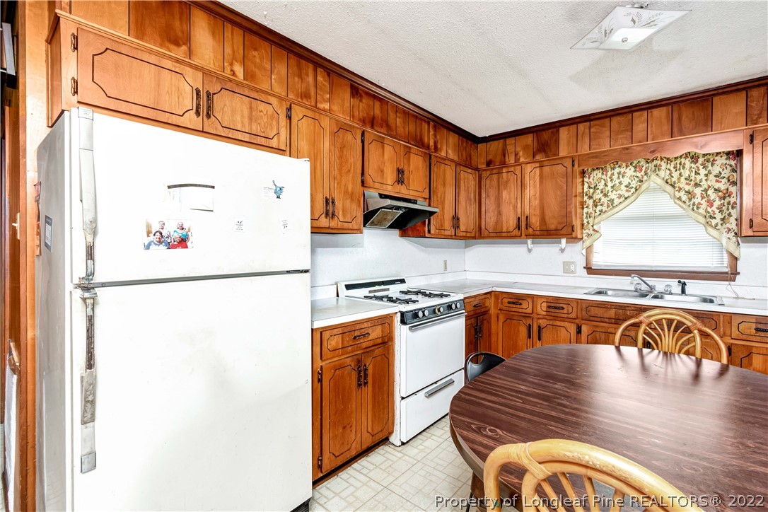 2852 Moss Neck Road Pembroke, NC 28372 - Photo 6 of 20 Gallery Image 6