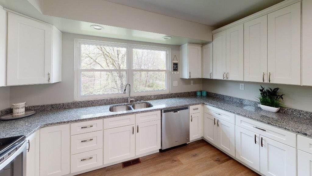 2468 Yates Crossing Road Milton, WV 25541 - Photo 11 of 32 Gallery Image 11