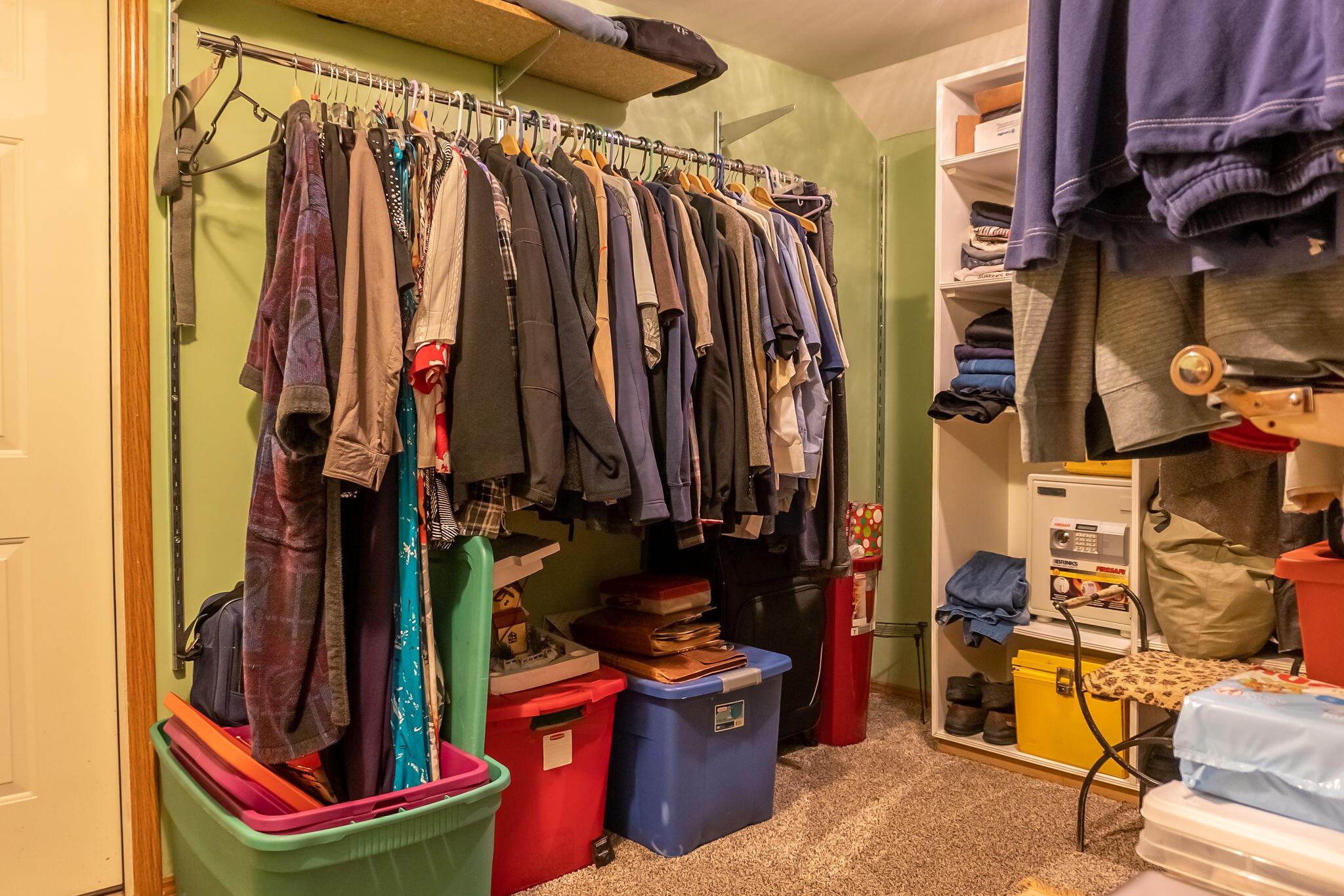 1514 Crissinger Road Marion, OH 43302 - Photo 30 of 42 Walk in Closet