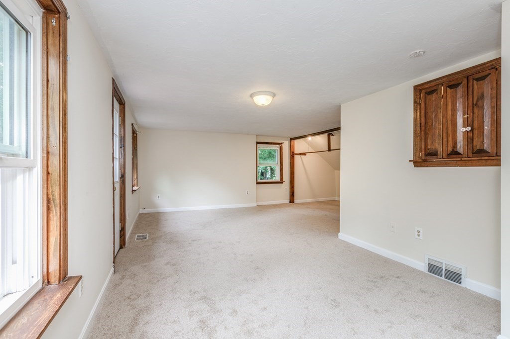 900 Rindge Road Fitchburg, MA 01420 - Photo 18 of 40 Gallery Image 18