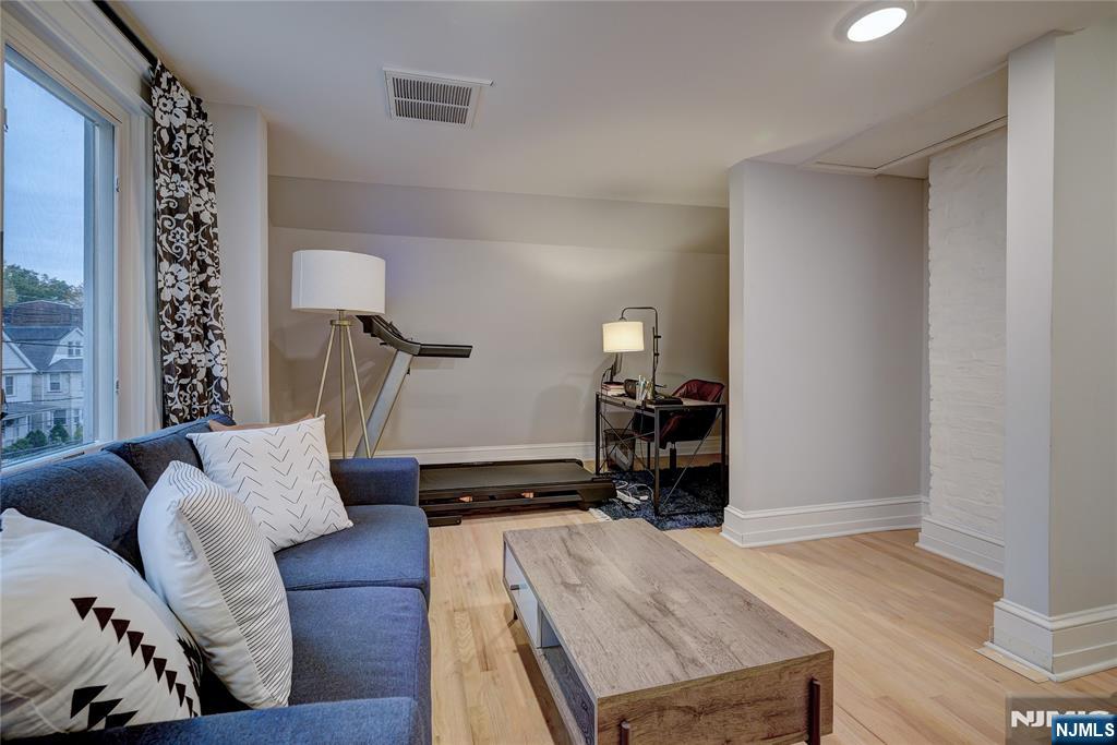 43 Llewellyn Avenue Bloomfield, NJ 07003 - Photo 21 of 25 a living room with furniture