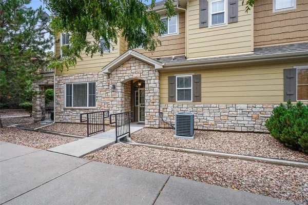 $3,200 | 11207 Osage Circle, Unit A, Northglenn, CO 80234