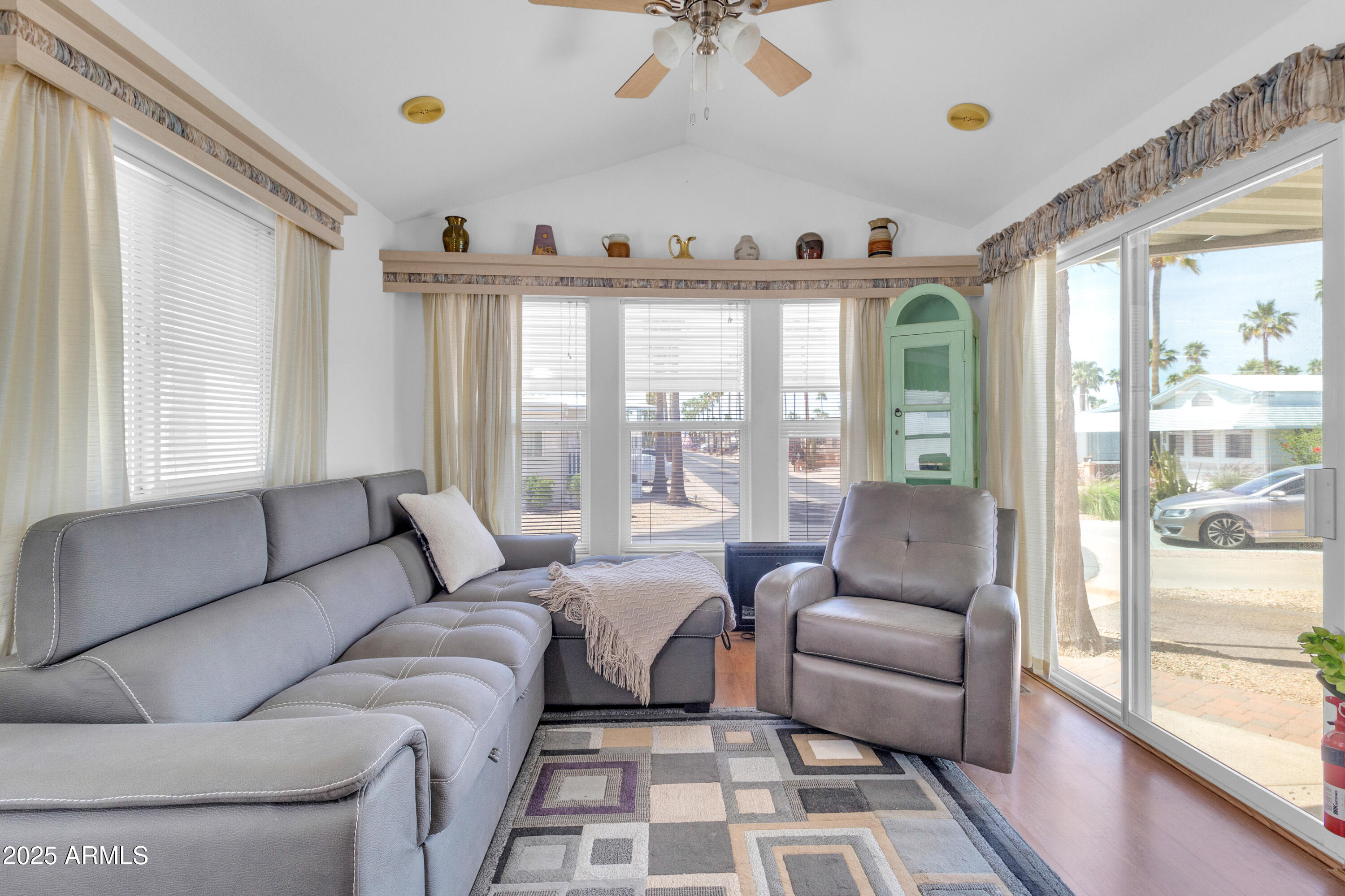 1356 Kiowa Circle Apache Junction, AZ 85119 - Photo 9 of 34 1356 W KIOWA CIR-9