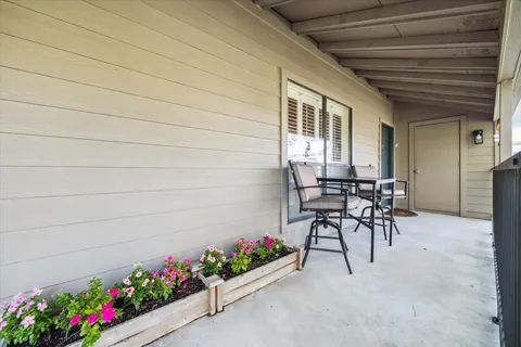 $150,000 | 1100 Augusta Drive, Unit 24, Houston, TX 77057