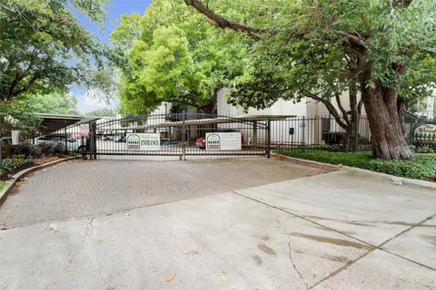 $150,000 | 1100 Augusta Drive, Unit 24, Houston, TX 77057