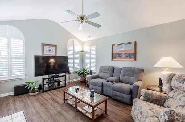 $219,900 | 8000 River Park Way, Evansville, IN 47715