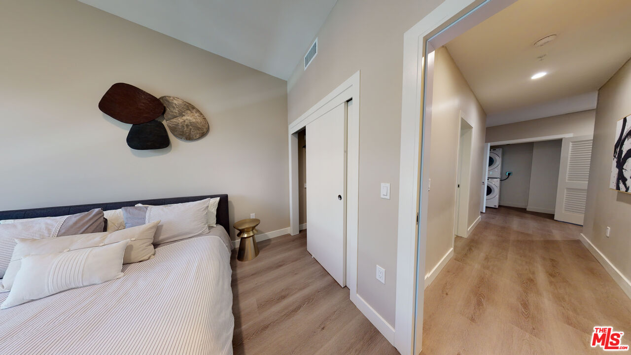 520 North Central Avenue, Unit 1801 Glendale, CA 91203 - Photo 15 of 40