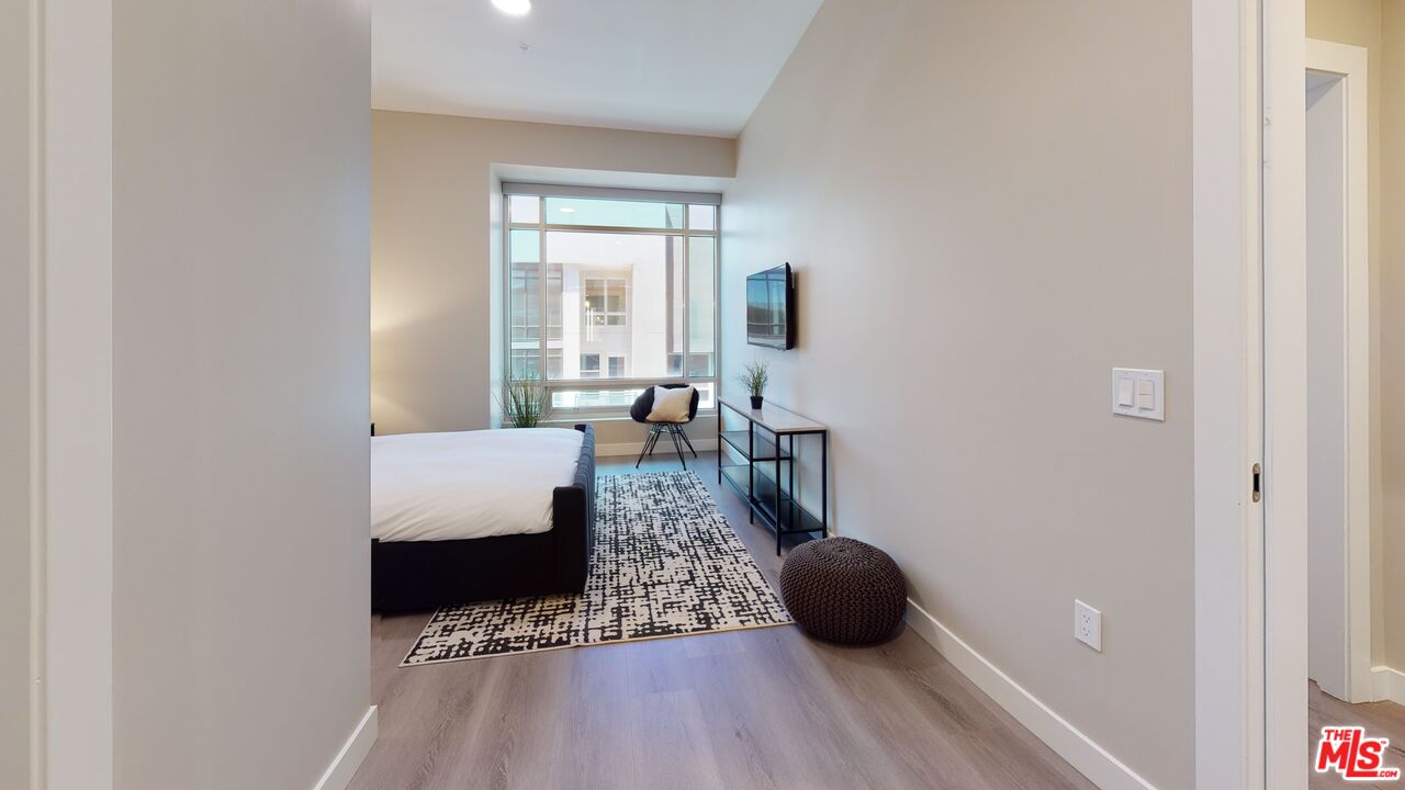 520 North Central Avenue, Unit 1801 Glendale, CA 91203 - Photo 22 of 40